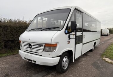 2008 merc benz 813 vario £13,999